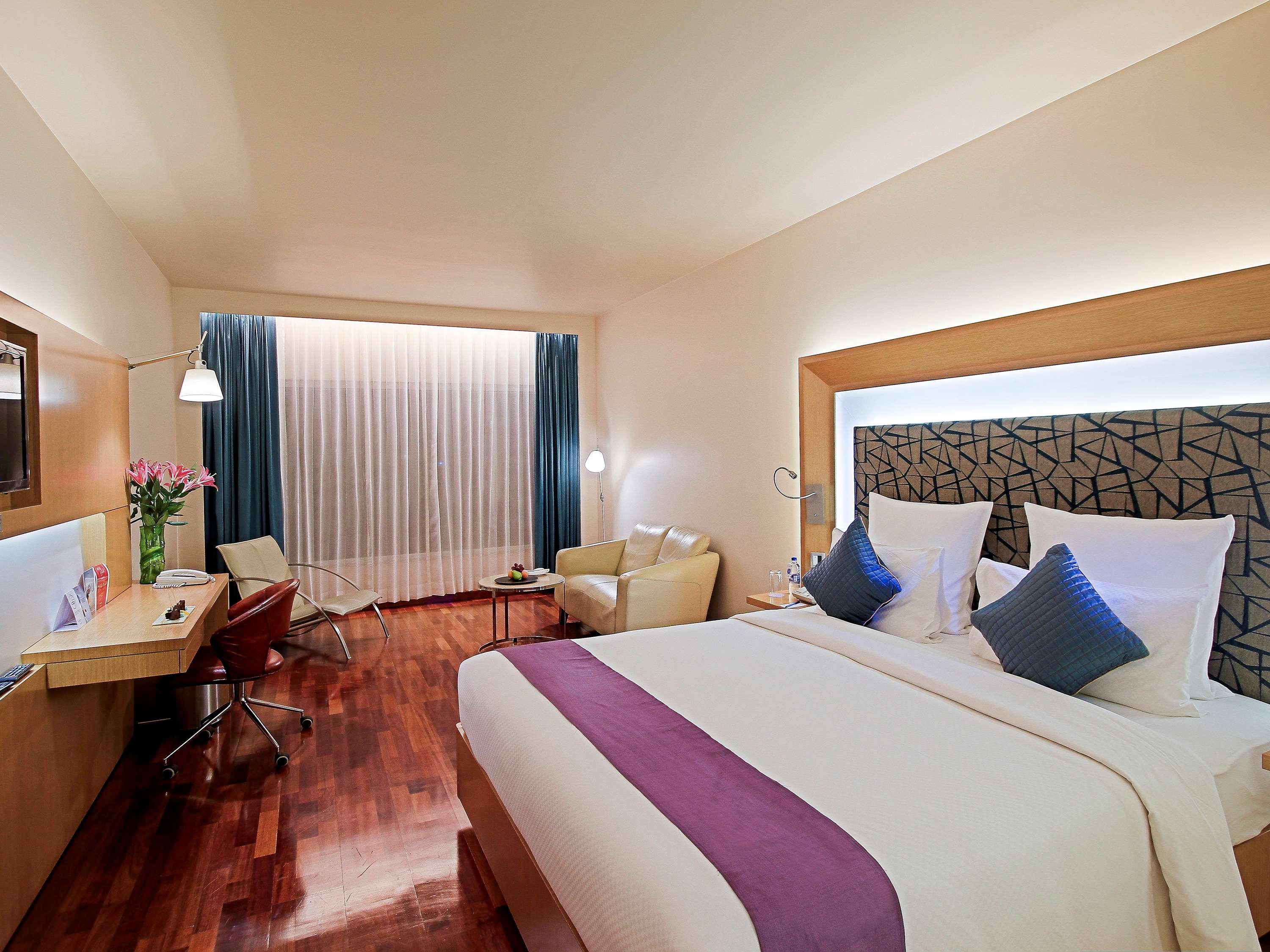 Novotel Visakhapatnam Varun Beach Exterior foto Deluxe Room
